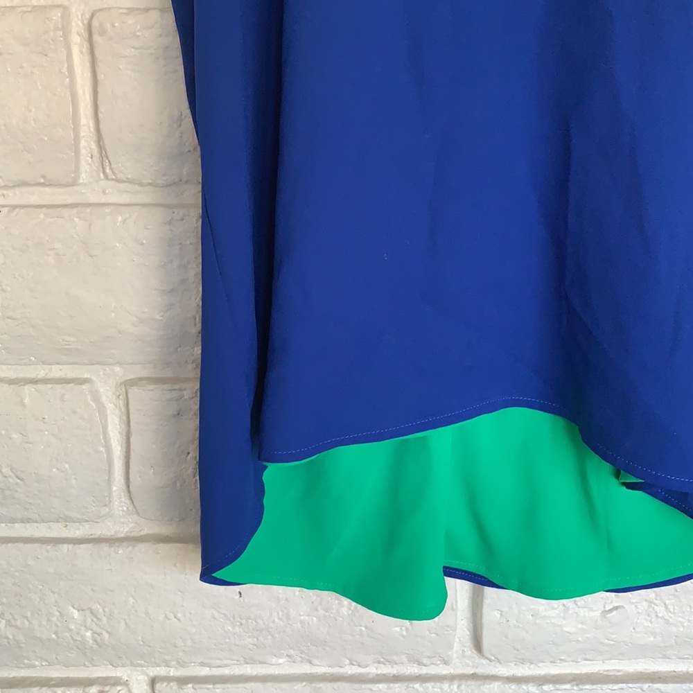 Color Block Top - Picture 2 of 3